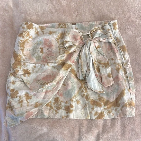 Free People Sweet As Beach Mini Skirt Color in Neutral Combo Tie Diye NWOT! - Picture 4 of 5